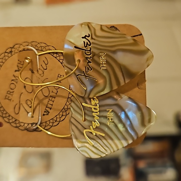 Guitar Pick hoop earrings - Picture 1 of 2